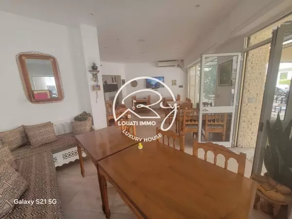 A vendre un fond de commerce Resataurant AOUINA
