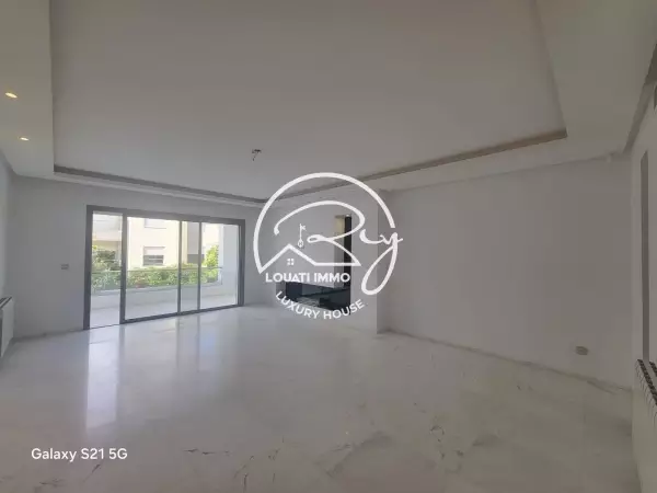 A Vendre S+3 à la soukra Chotrana1