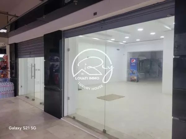 A VENDRE UN LOCAL COMMERCIAL AOUINA