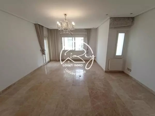 Un Appartement S+3 a vendre Aux Berge du Lac 2