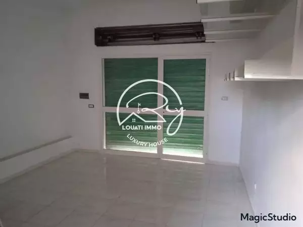 A Louer Un Local Commercial 20 m² à Ain Zaghouan Nord
