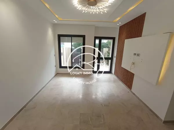 A louer Un Appartement avec Jardin à Ain Zaghouan Nord