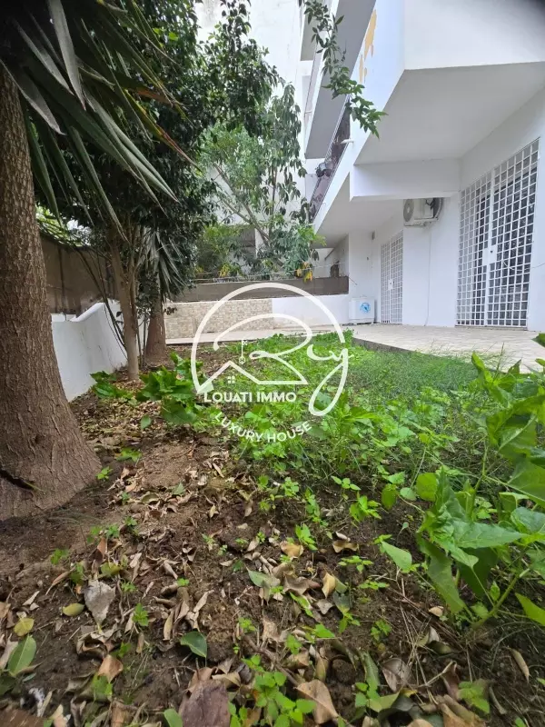 Un Bel Appartement S+2 à vendre à Manar 2