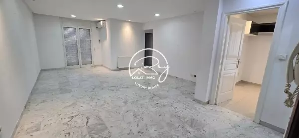 A louer Un Appartement S+3 à Ain Zaghouan Sud