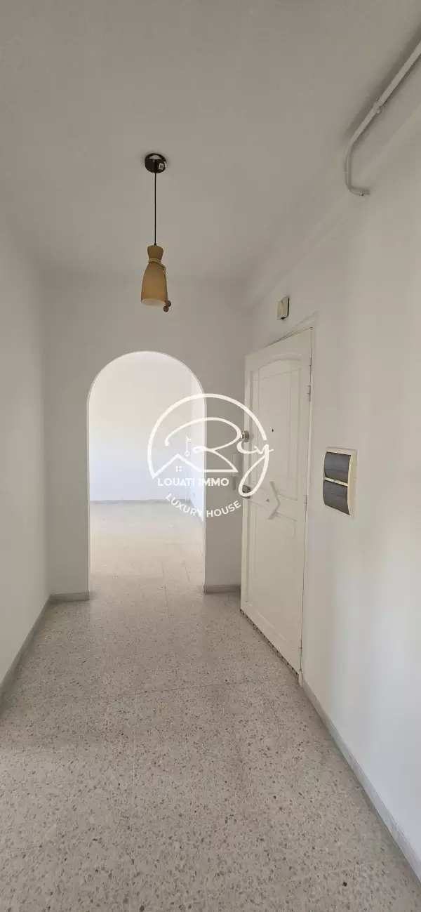 A Vendre S+2 à Ain zaghouane Nord