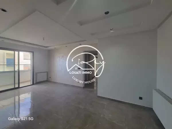 A louer appartement s+2 Ain zaghouane Nord