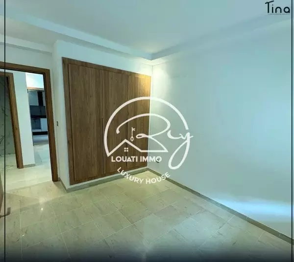 A vendre un Appartement S+1 Bhar Lazreg, La Marsa
