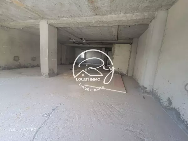A LOUER LOCAL COMMERCIAL A AIN ZAGHOUANE