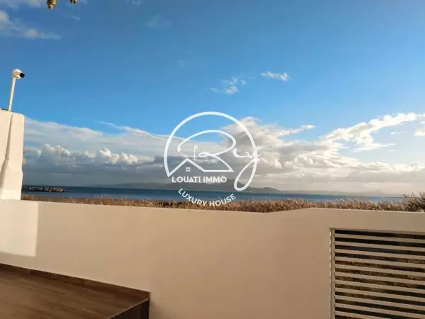 A VENDRE VILLA VUE MER A LA CARTHAGE