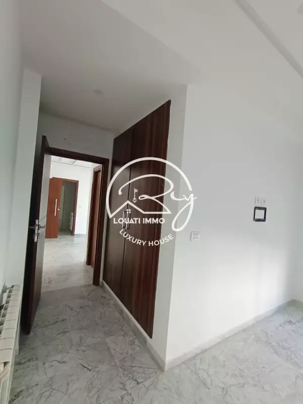 A VENDRE S+2 A LA NOUVELLE SOUKRA