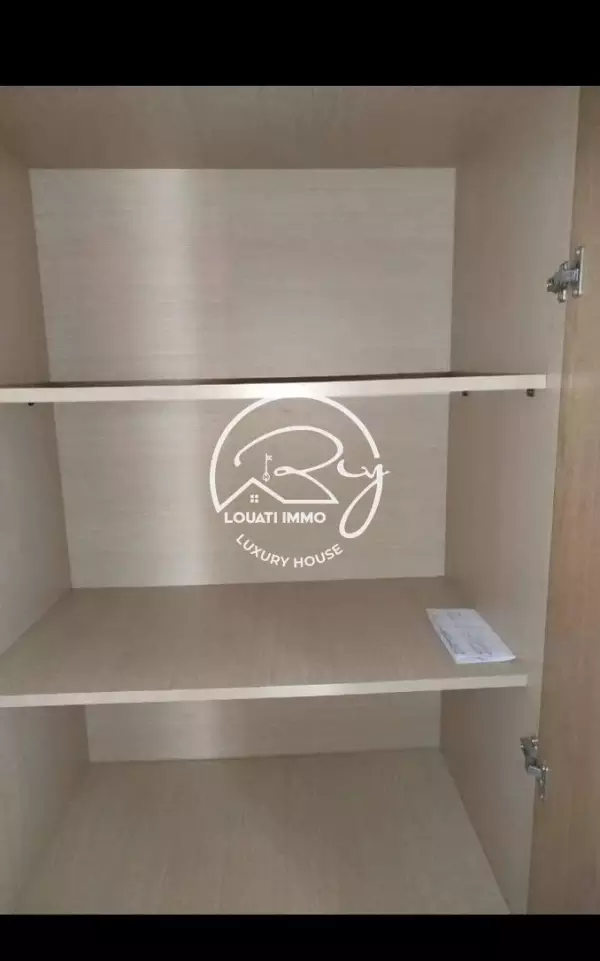 A vendre appartement s1 à Cité El Wahat